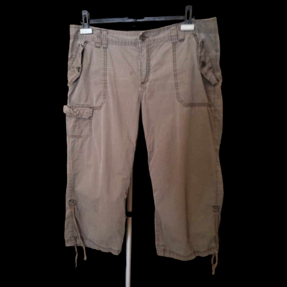 ❤️ Calvin Klein Green Capri Culottes - Size 14